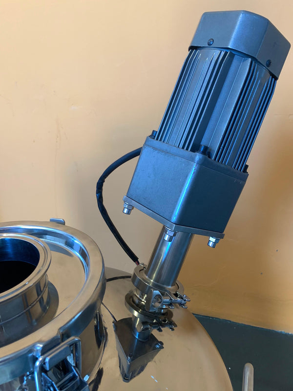 2" Tri Clamp Agitator 0.25kw 110v / 220v 1PH with extension while using